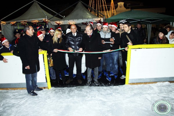 inaugurazione pista ghiaccio