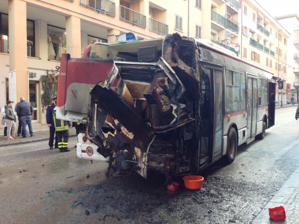 incendio-autobus-via-roma-5