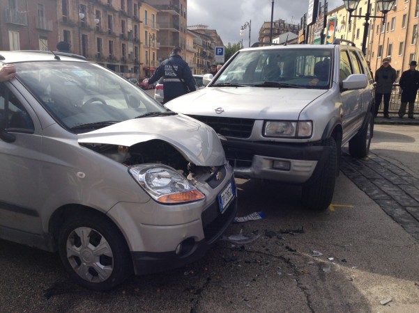 incidente-via-aversa-1