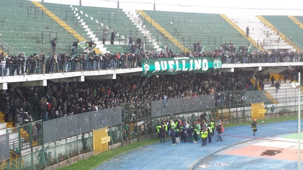 Avellino-Cittadella, faccia a faccia giocatori e tifosi1