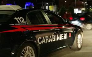 Carabinieri, auto di notte